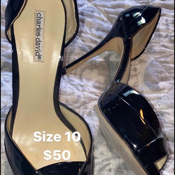 Charles’s David black open toe skinny heel - Picture 2 of 2